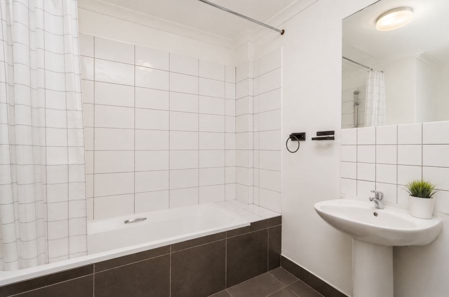 2 Bedroom Property for Sale in Woodstock Western Cape